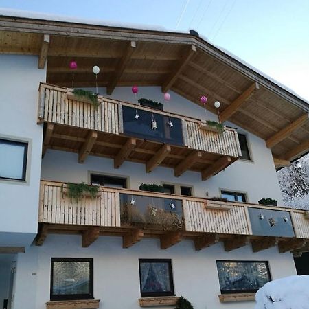 Gemuetliche Wohnung 10 Minuten Vom See Entfernt Zell am See Exterior foto