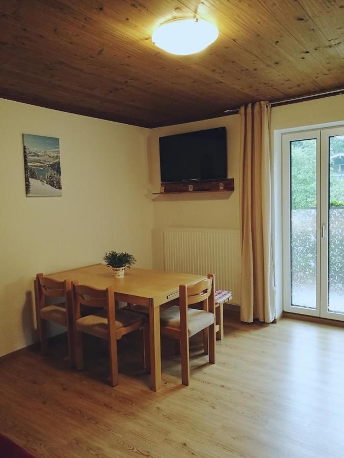 Gemuetliche Wohnung 10 Minuten Vom See Entfernt Zell am See Exterior foto