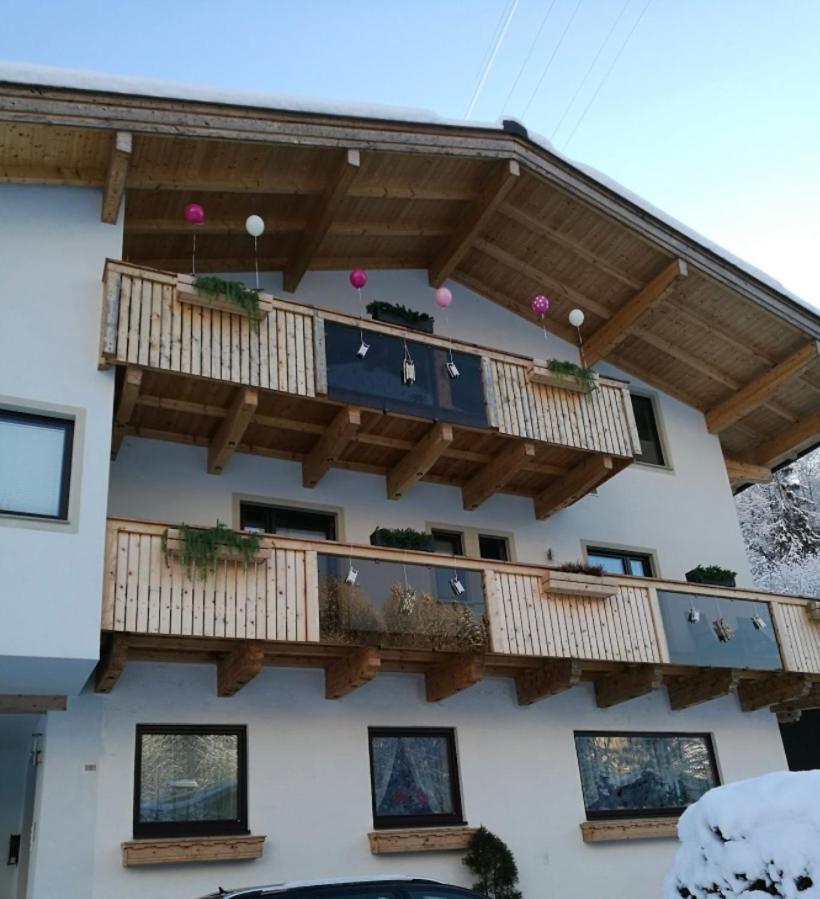Gemuetliche Wohnung 10 Minuten Vom See Entfernt Zell am See Exterior foto